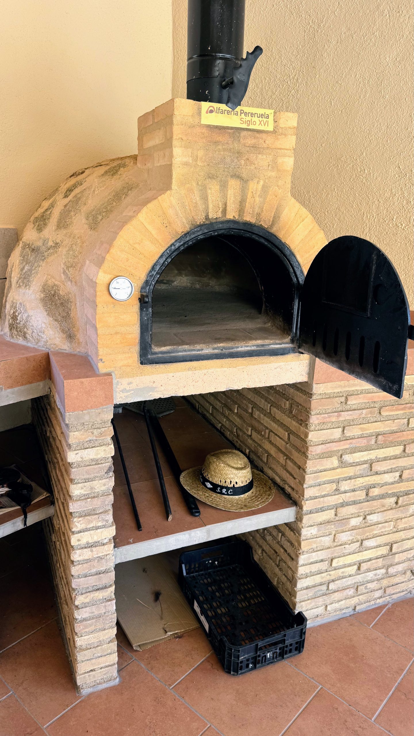 forn llenya al porxo exterior